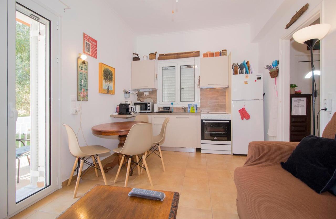 Laconian Collection Mavrovouni Beach House Gythio Bagian luar foto