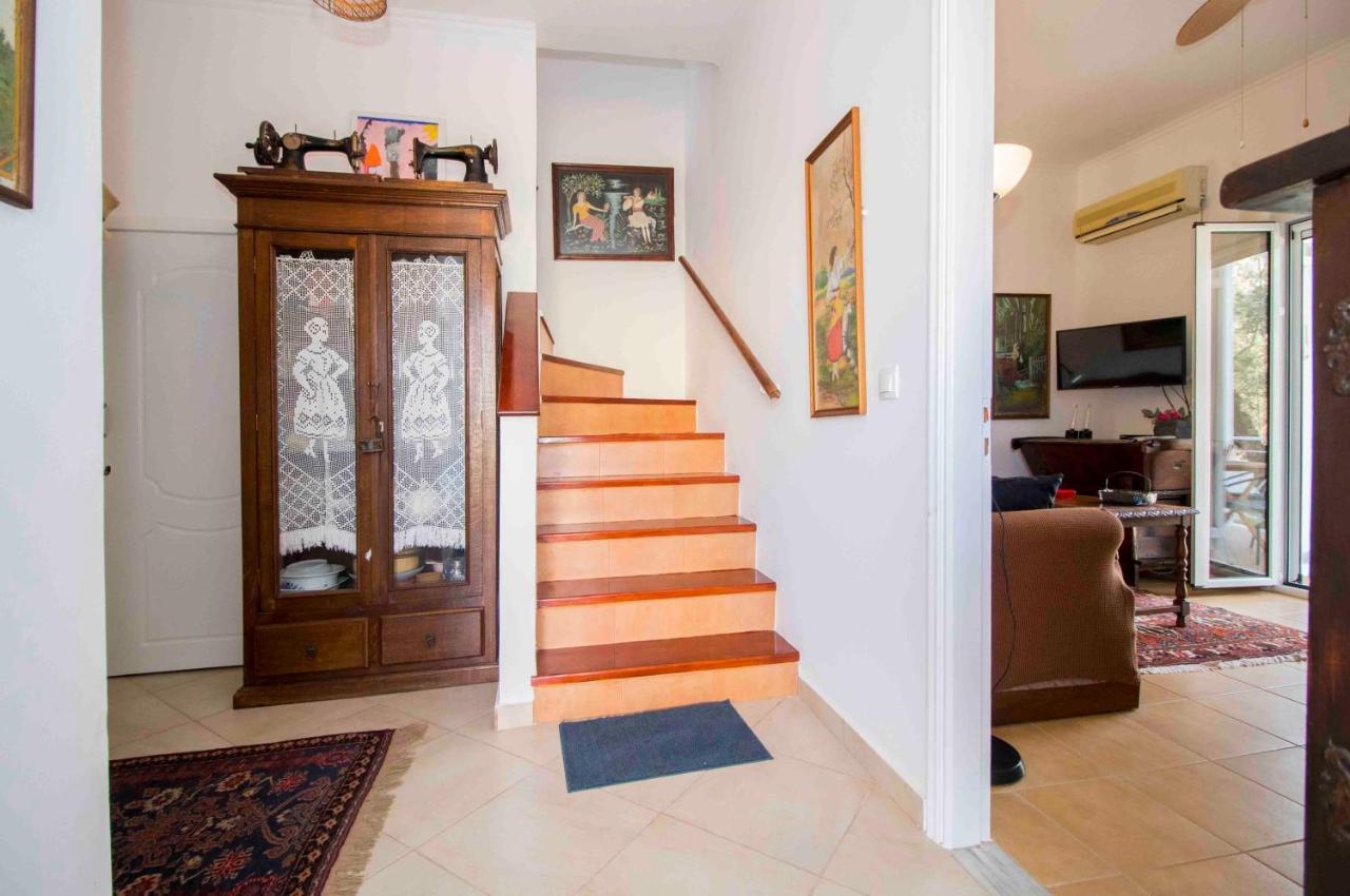 Laconian Collection Mavrovouni Beach House Gythio Bagian luar foto