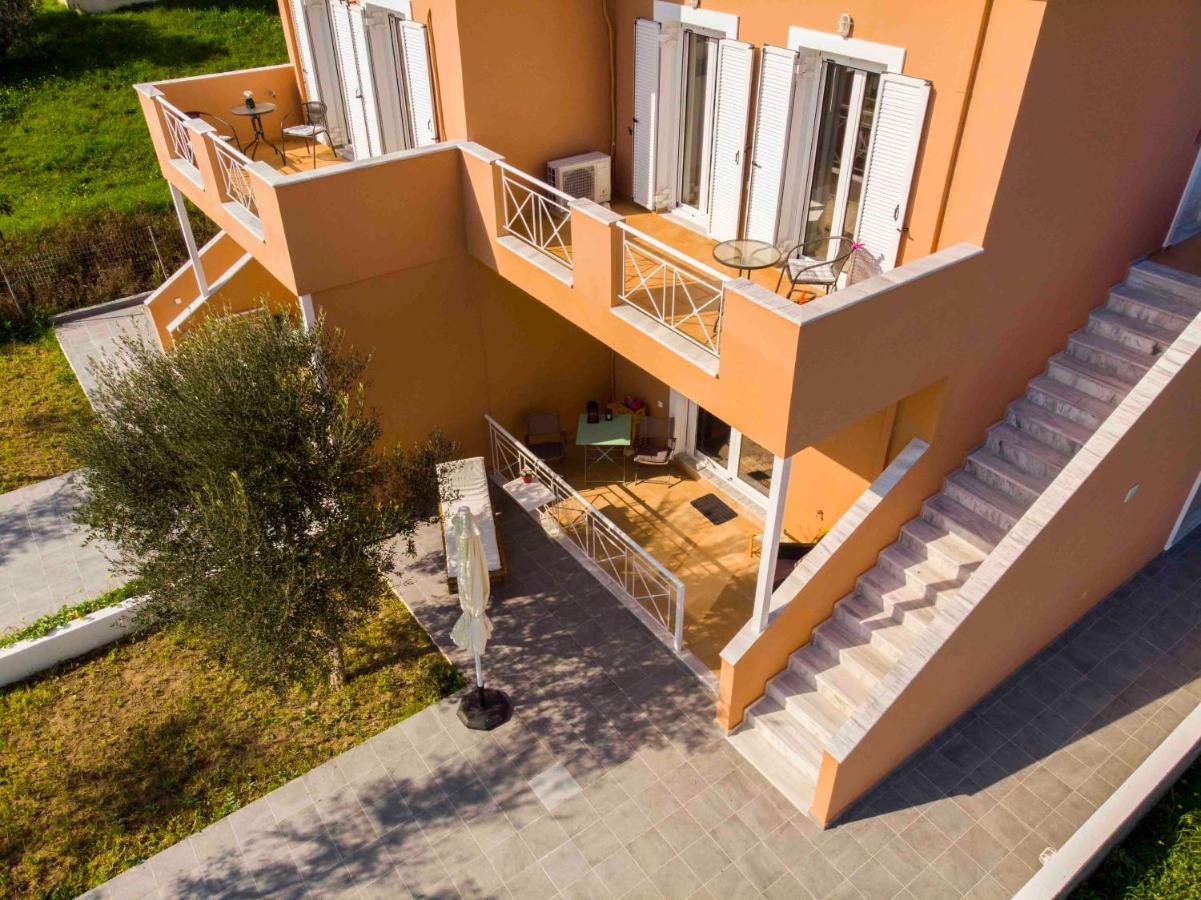 Laconian Collection Mavrovouni Beach House Gythio Bagian luar foto